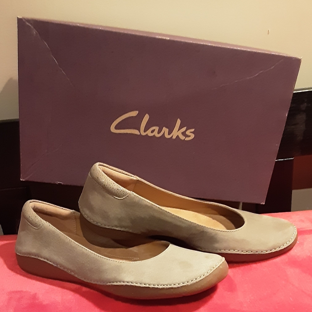 Flat comfy shoes